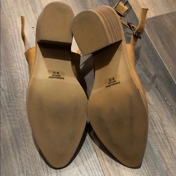 Etc! Ankle booties GUC - Picture 4 of 4